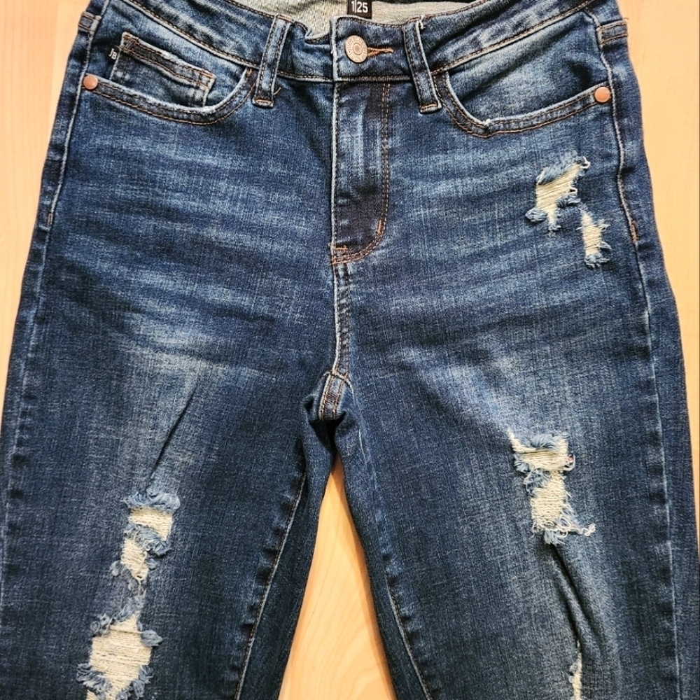 Judy Blue Jeans Dark Wash Distressed Denim Relaxed Fit Raw Hem Stretch Size 1/25 - Picture 7 of 10